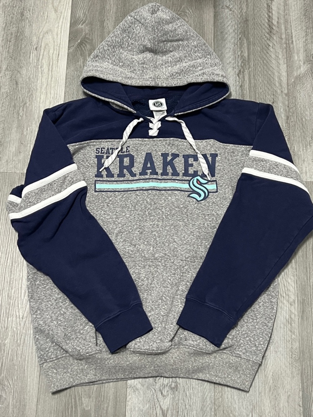 NHL Seattle Kraken Hoodie / Size L